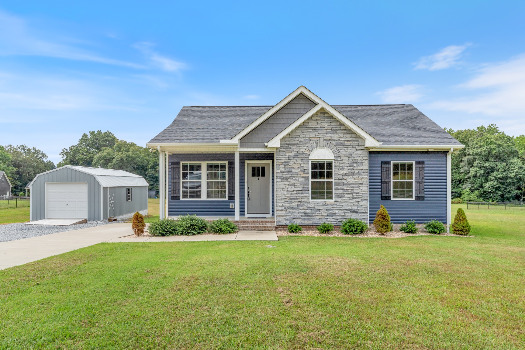 1092 Old County House Rd Property Photo 1