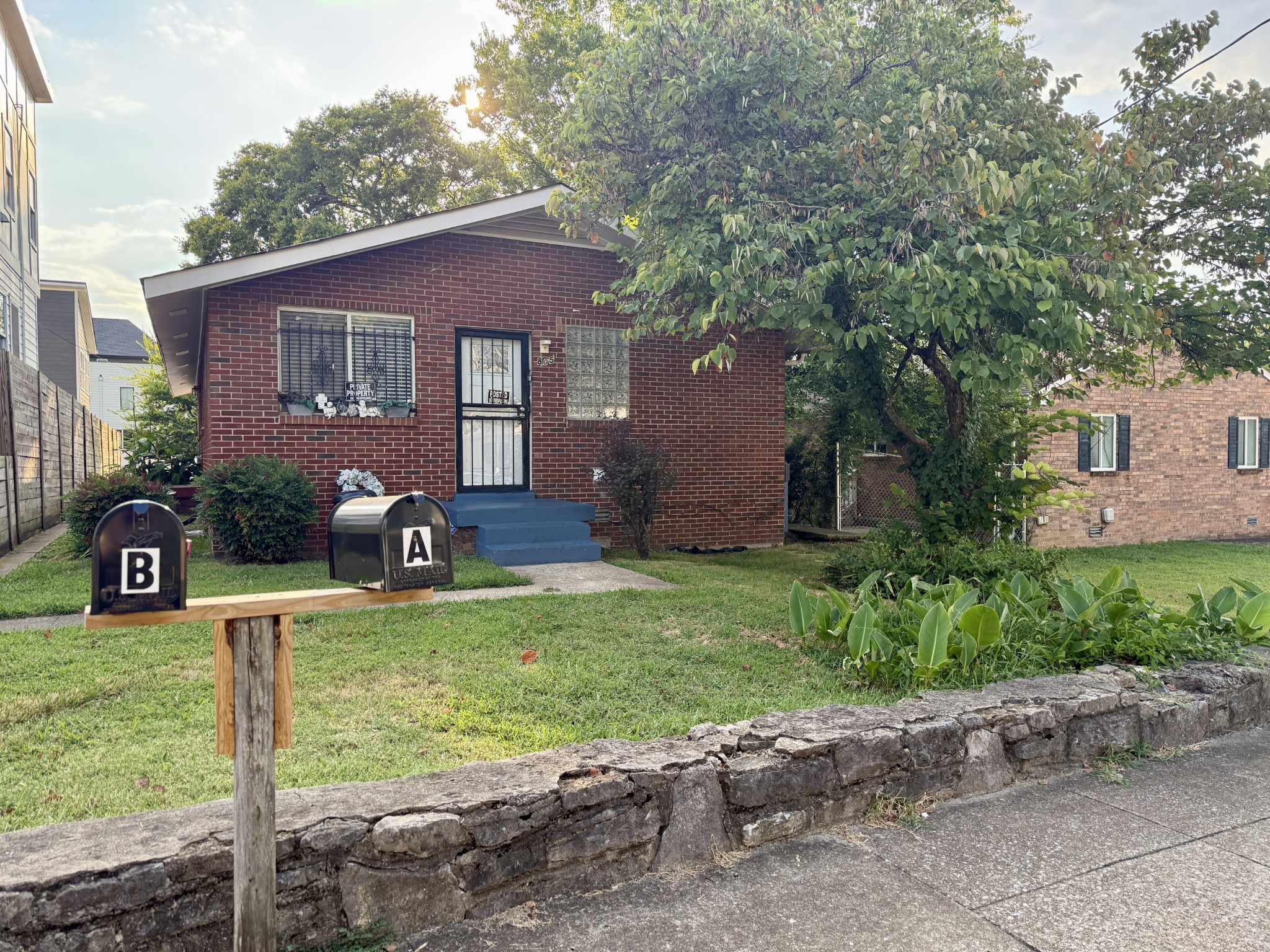 805 25th Ave, N Property Photo 1