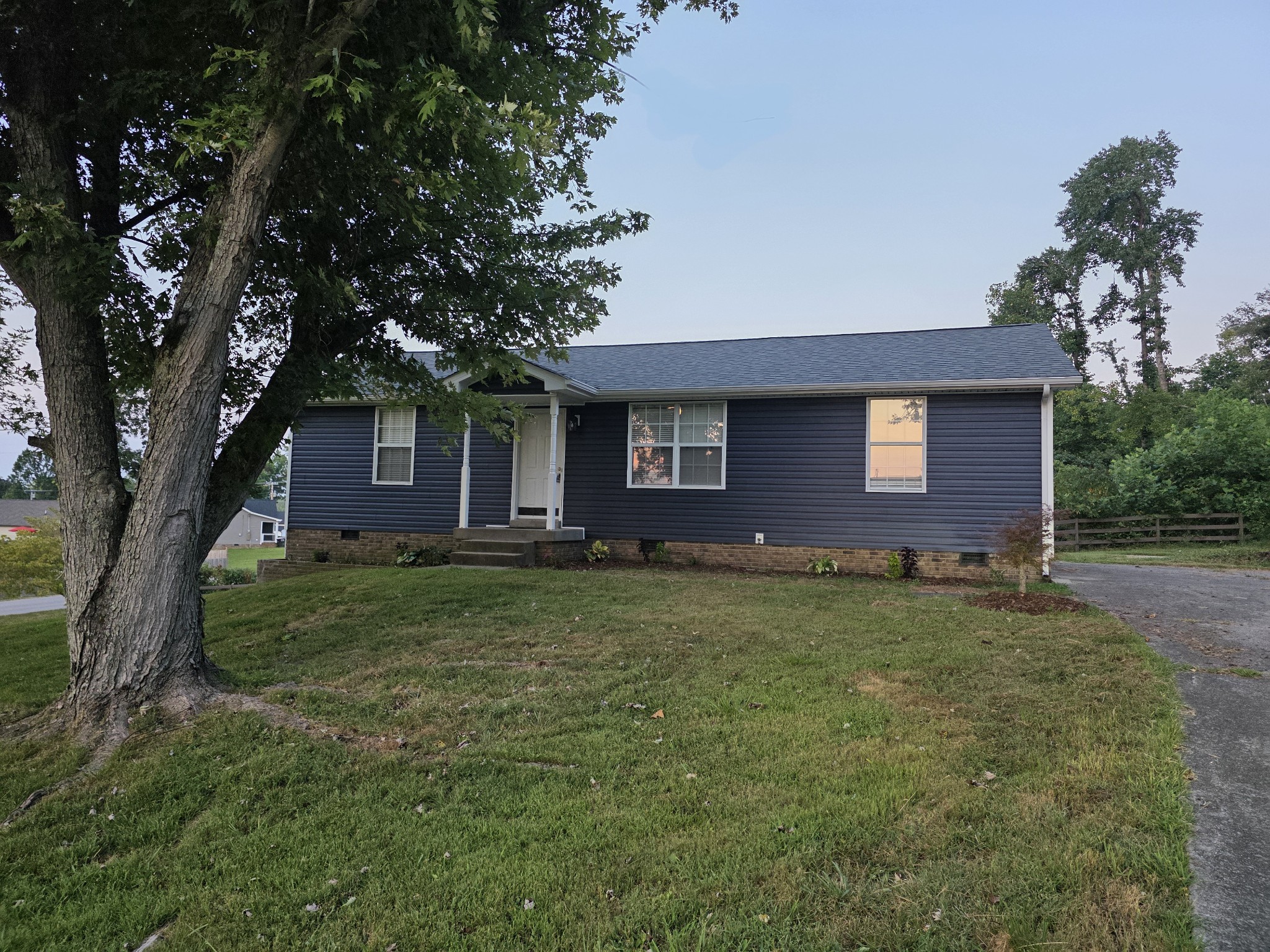1899 Elm Leaf Dr Property Photo 1
