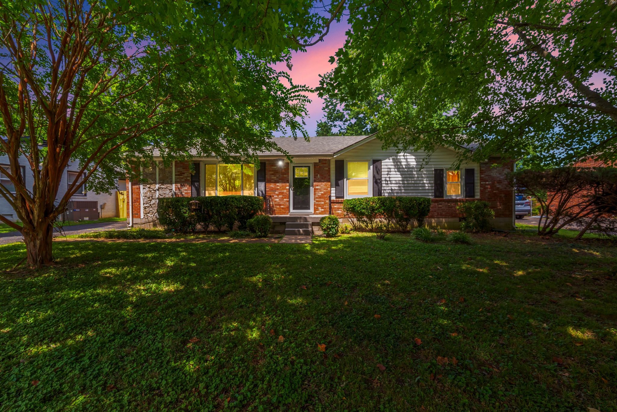 612 Dunston Dr Property Photo 1