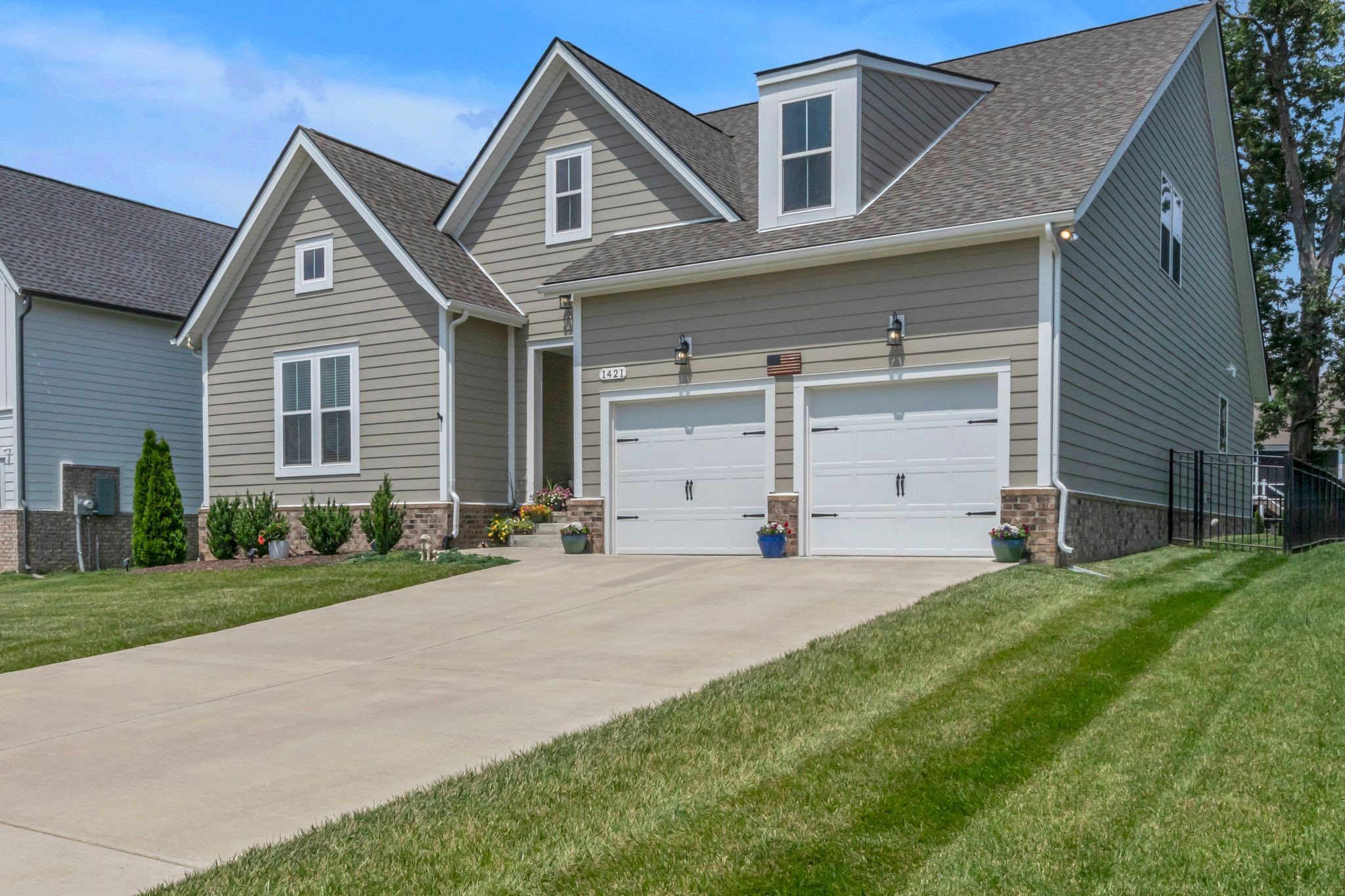 1421 Proprietors Pl Property Photo 1