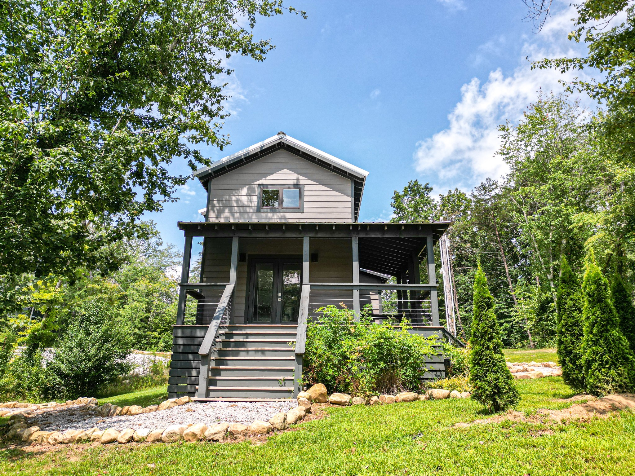 9 Hemlock Cove Property Photo 1