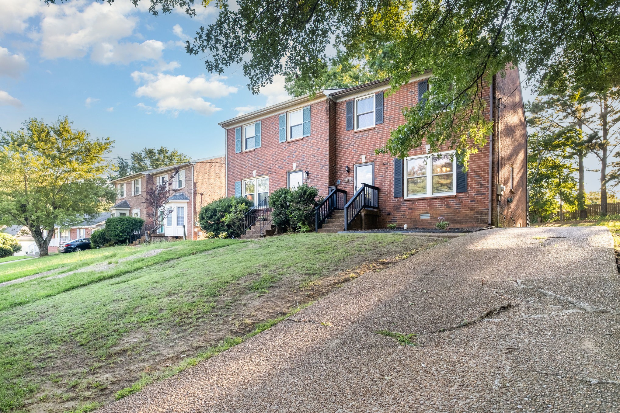 208 Woodmaker Ct Property Photo 1