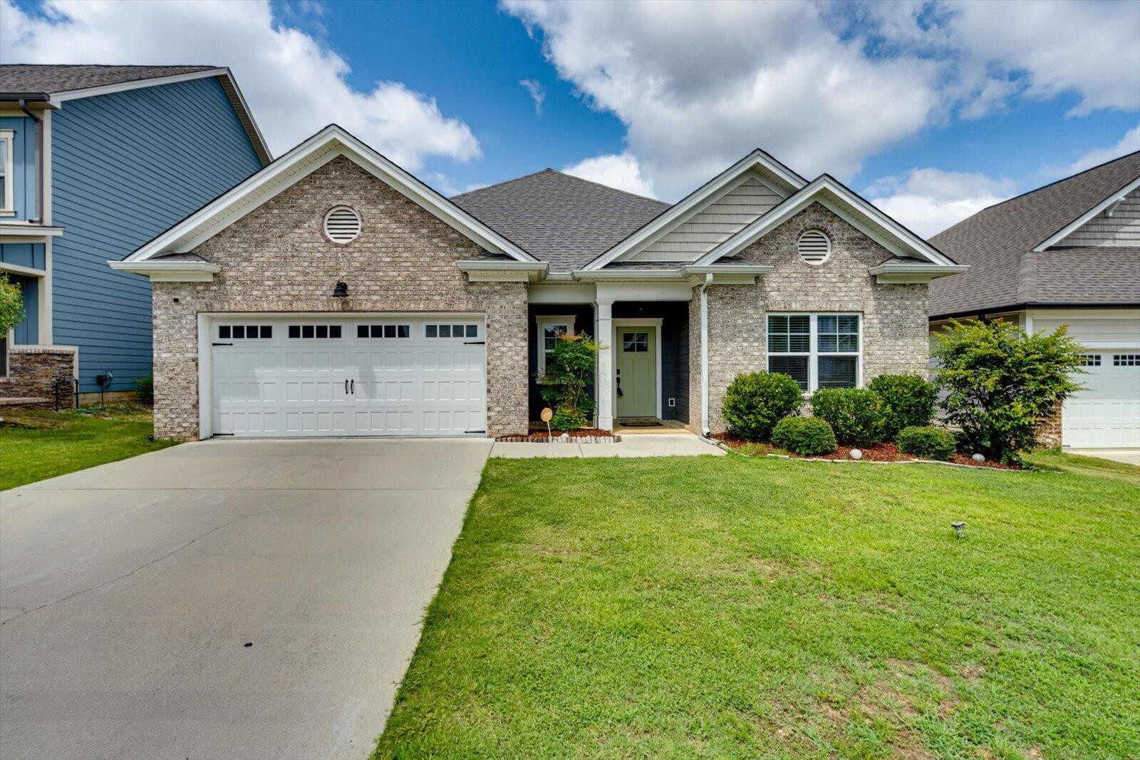 10211 Stellata Lane Property Photo 1