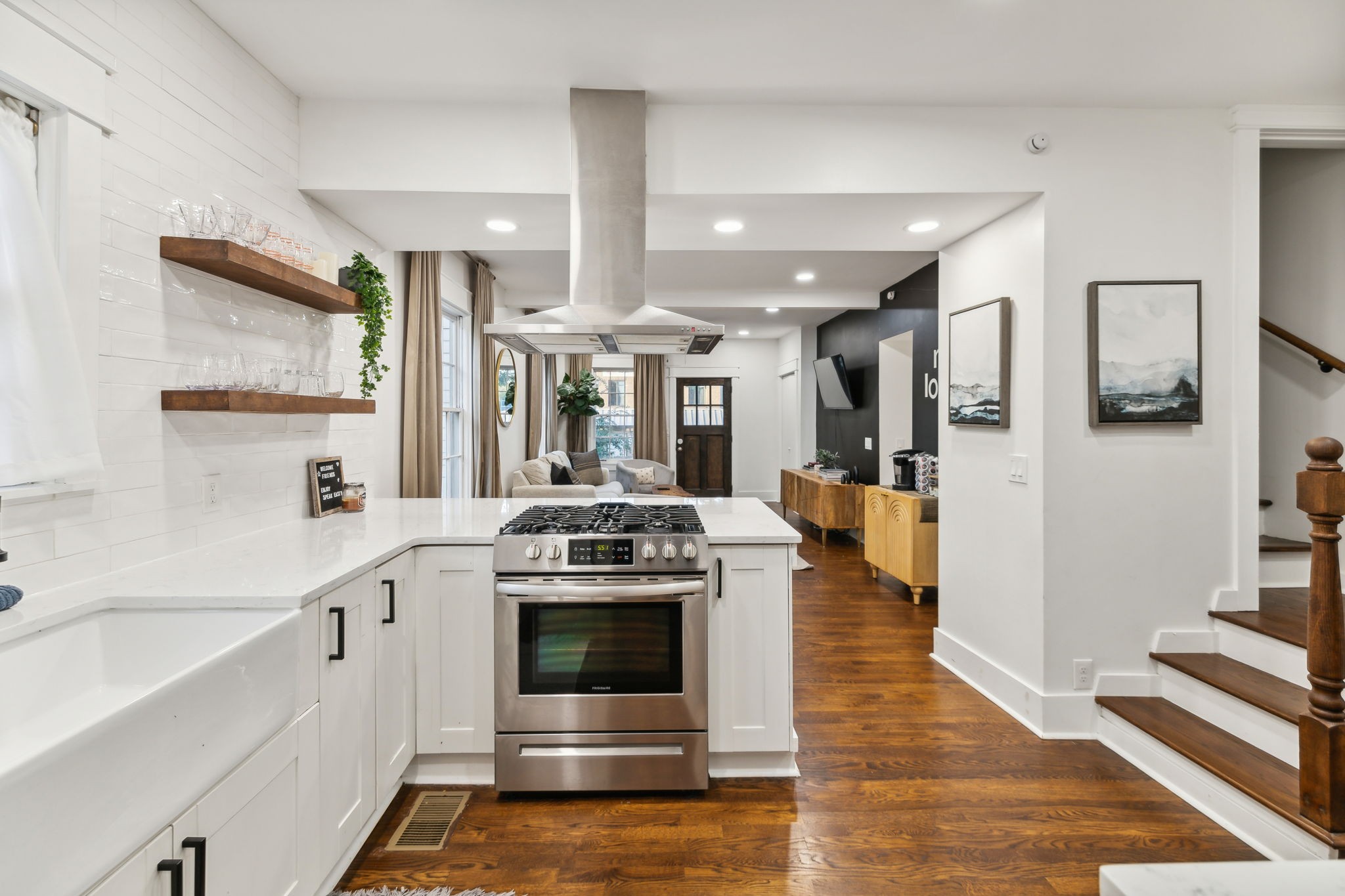 1920 Eastland Ave Property Photo 14