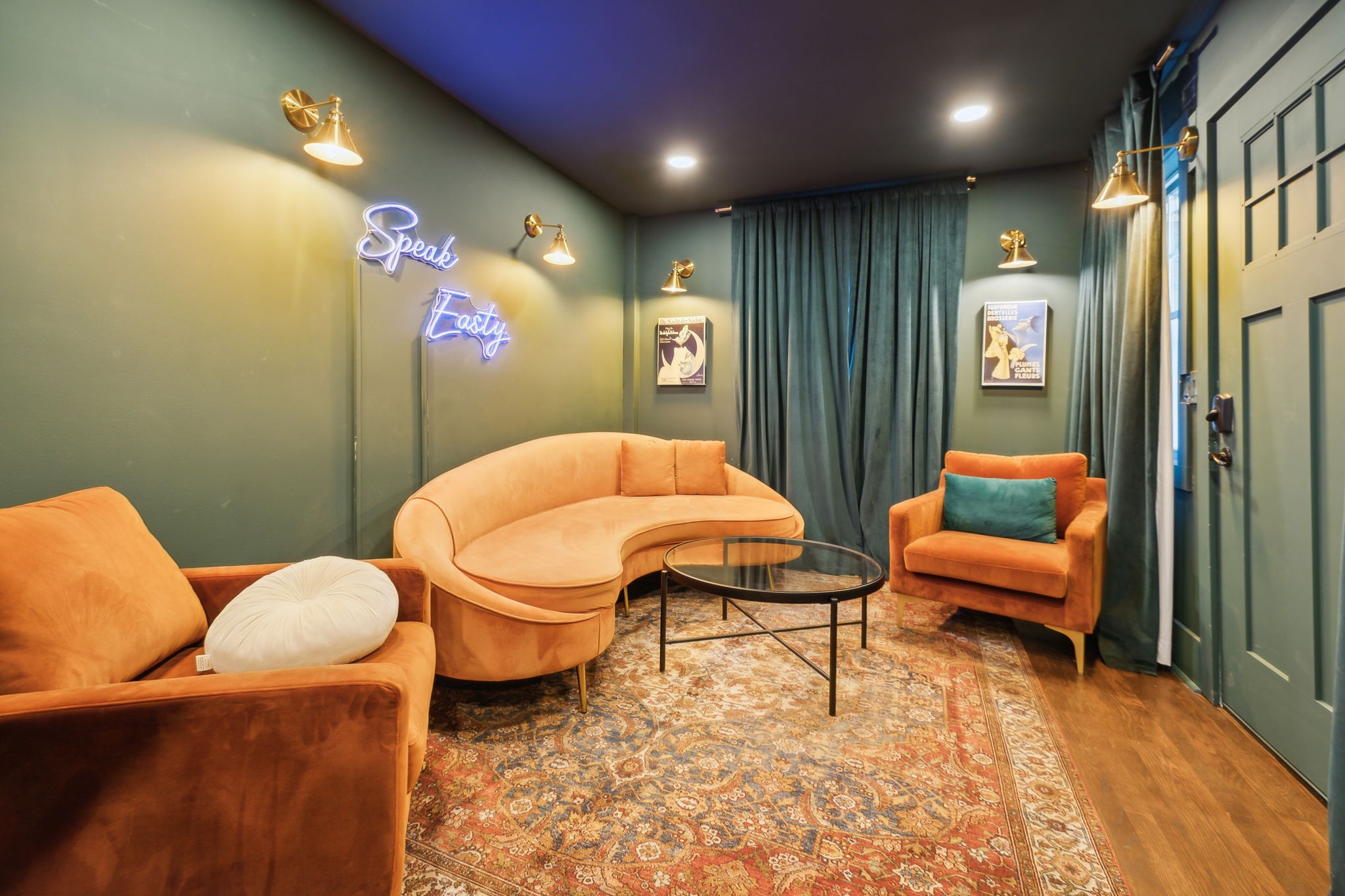 1920 Eastland Ave Property Photo 28