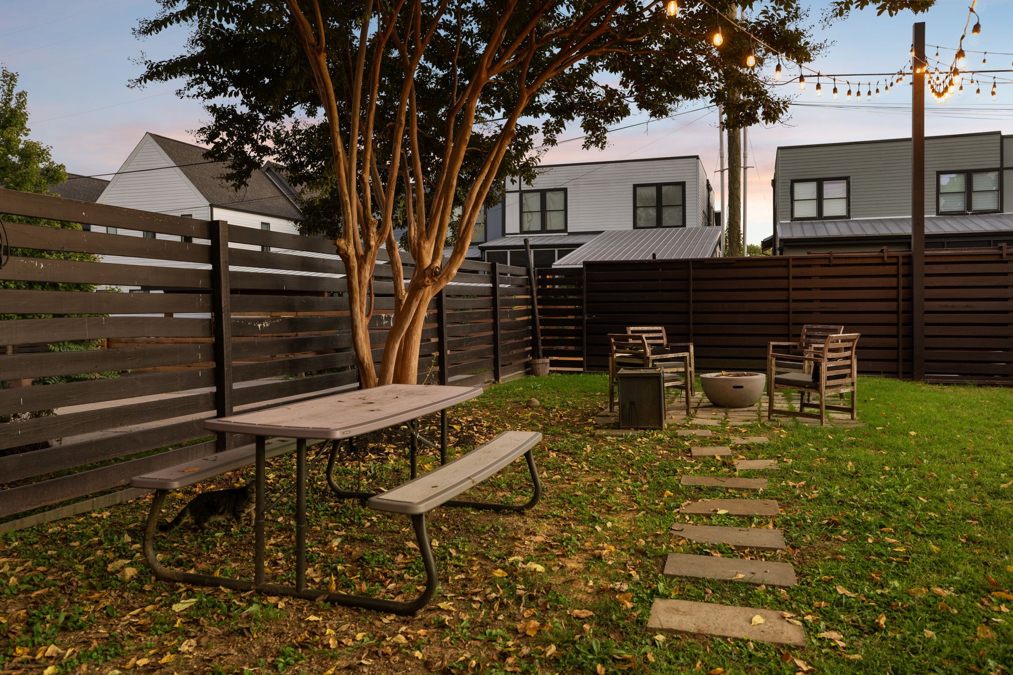 1920 Eastland Ave Property Photo 52