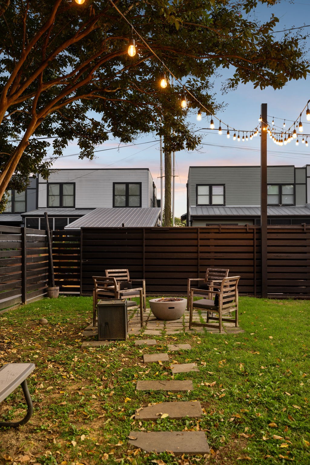 1920 Eastland Ave Property Photo 54