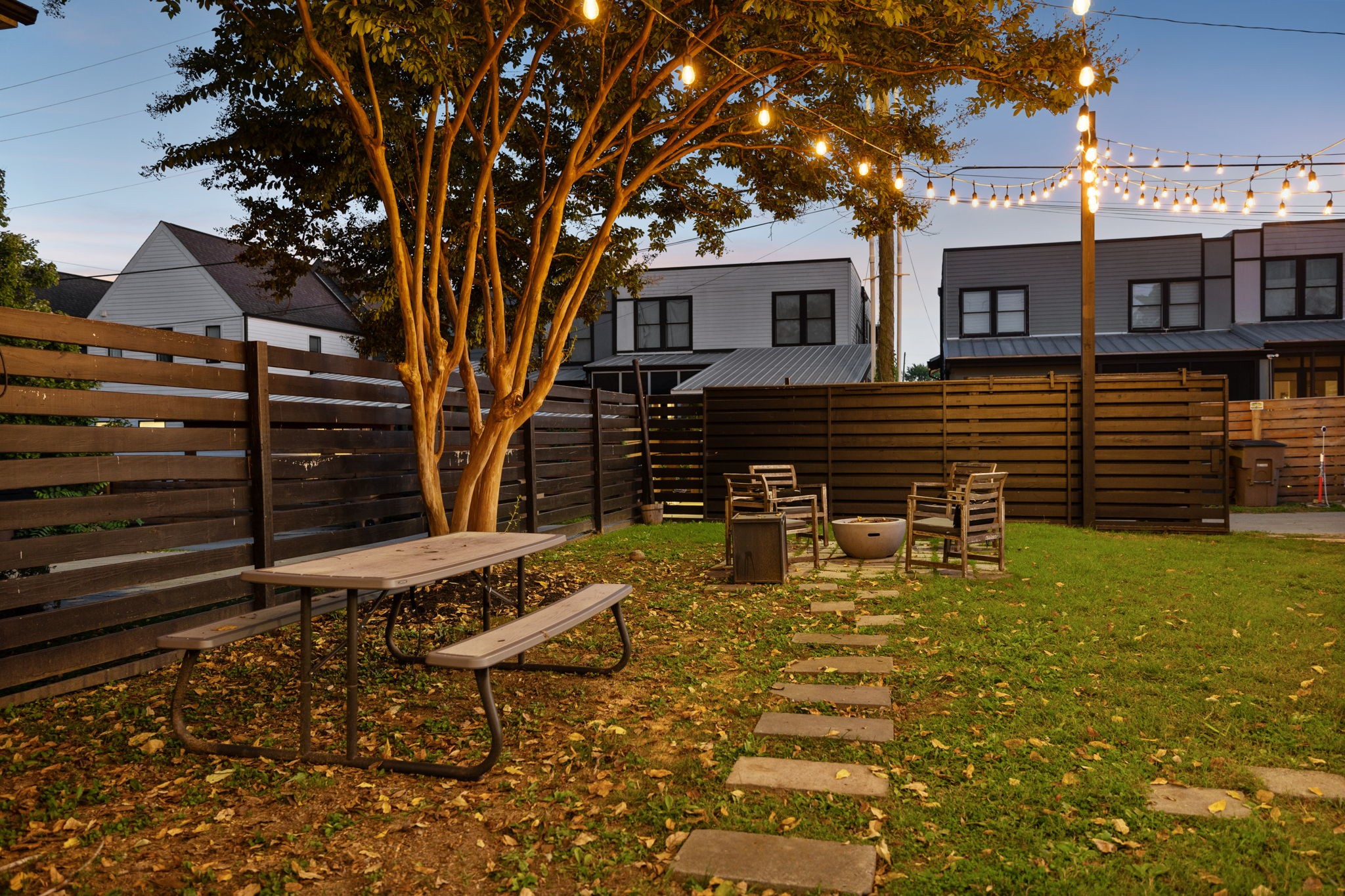 1920 Eastland Ave Property Photo 58