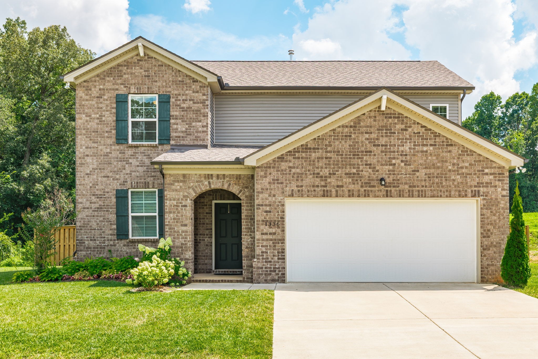 1336 Chelseas Way Property Photo 1