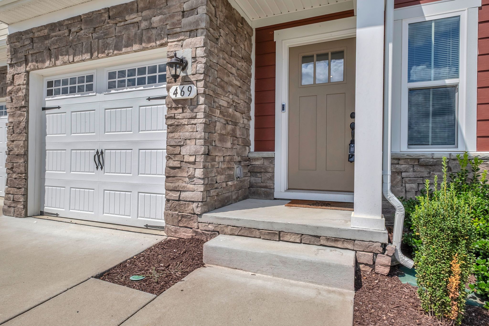 469 Killarney Park Property Photo 1