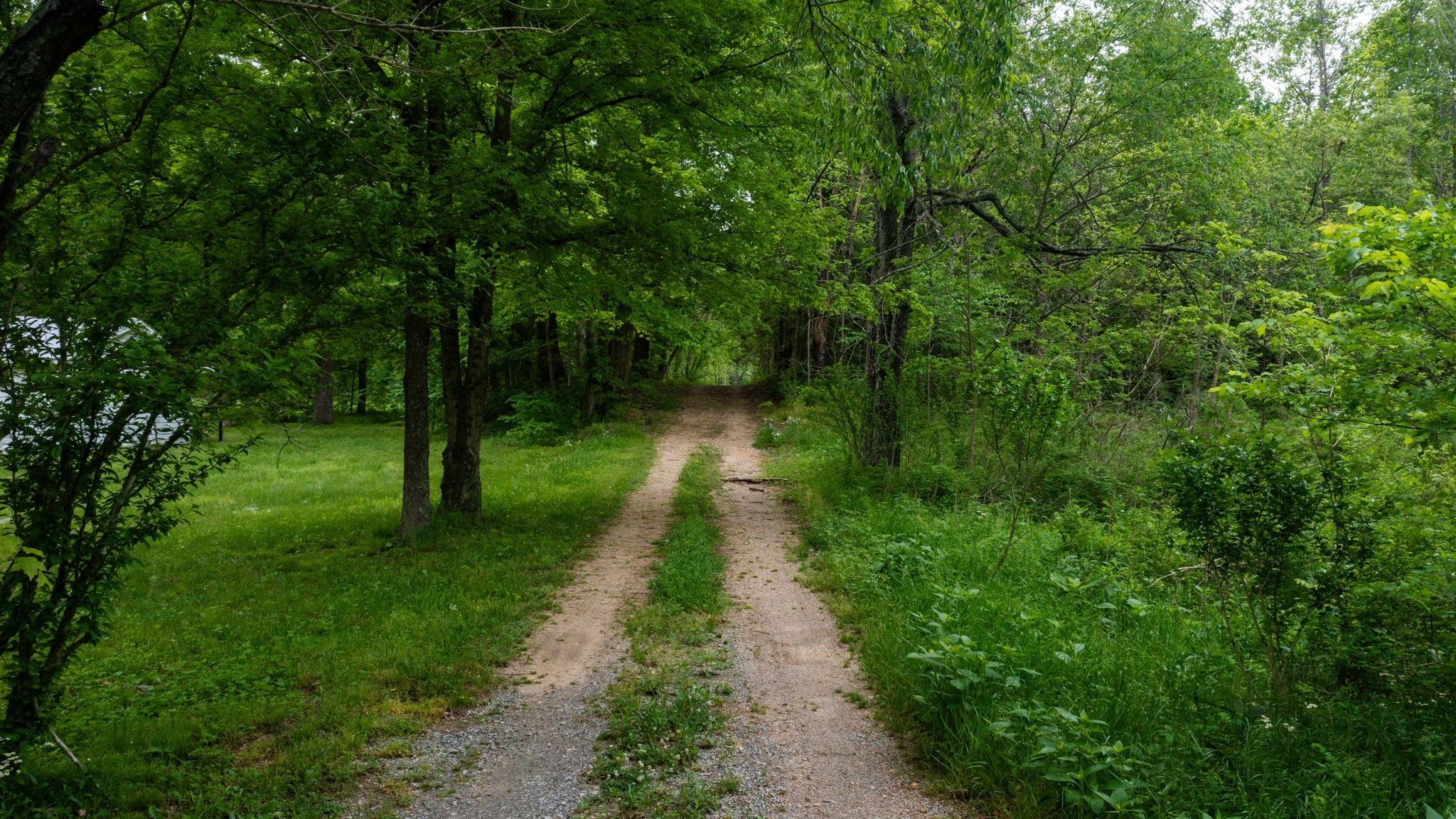 2100 Highway 13 Property Photo 2