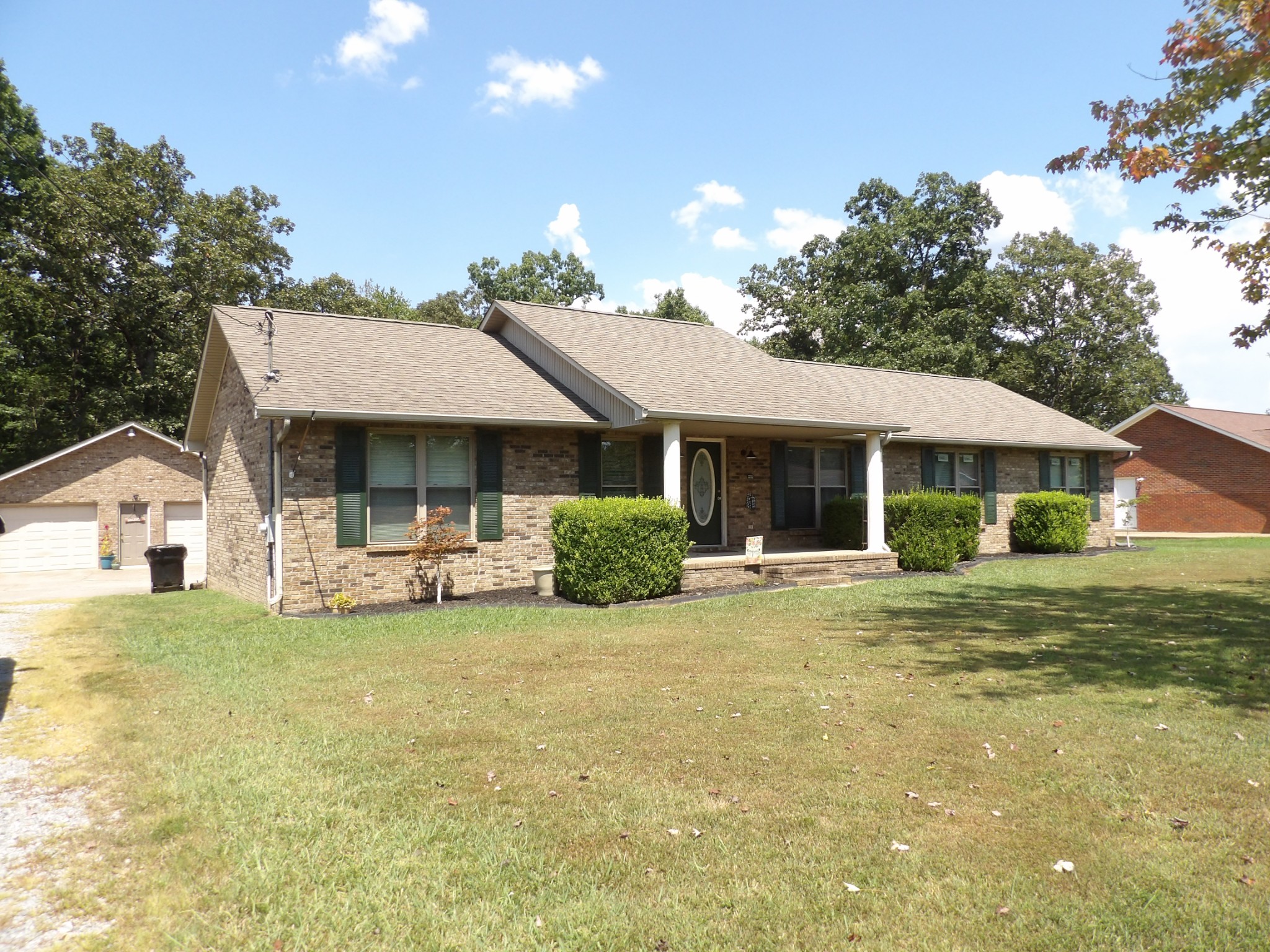 459 River Oaks Dr