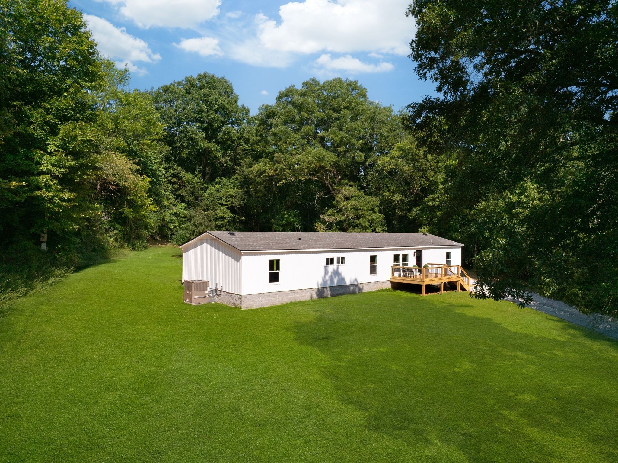 1365 Hillcrest Road Property Photo 1