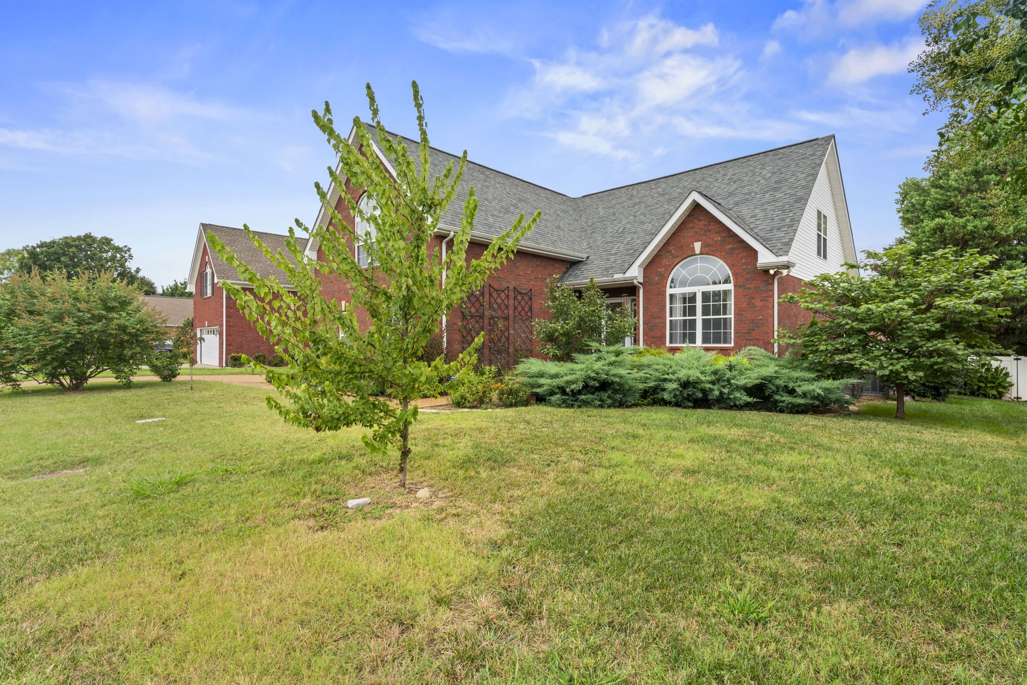 205 Red Jacket Trce Property Photo 1