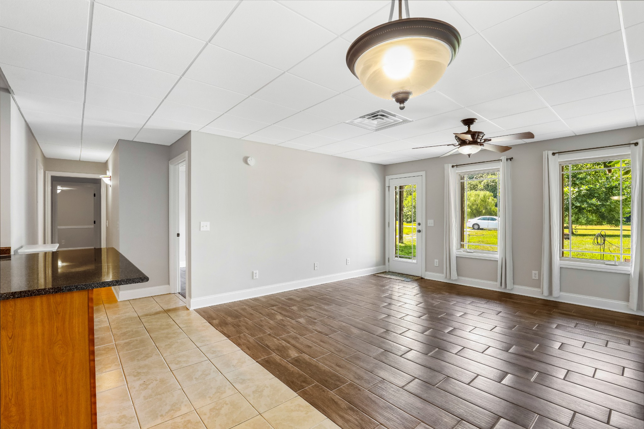 6405 N Pinson Rd Property Photo 1