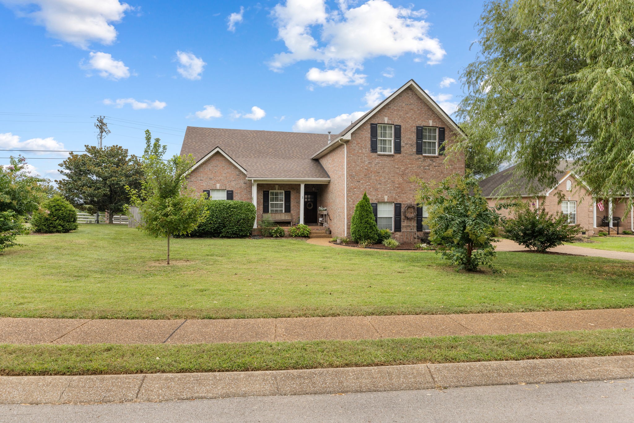 1735 Dryden Dr Property Photo 1