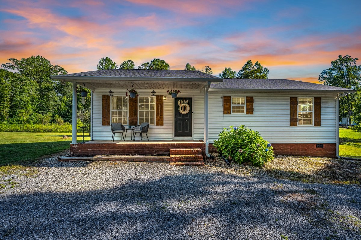 103 Highland Dr