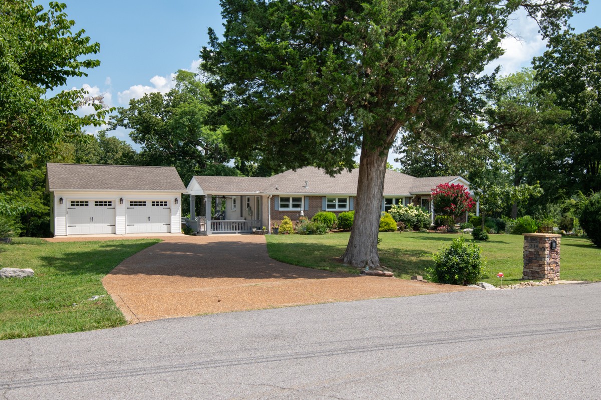 314 Old Horn Springs Rd Property Photo 1