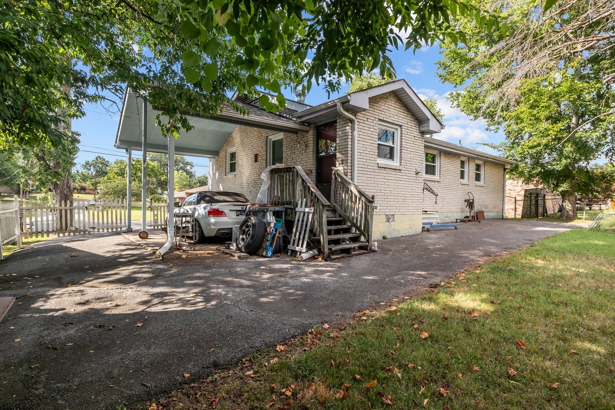 478 Sunliner Dr Property Photo 27