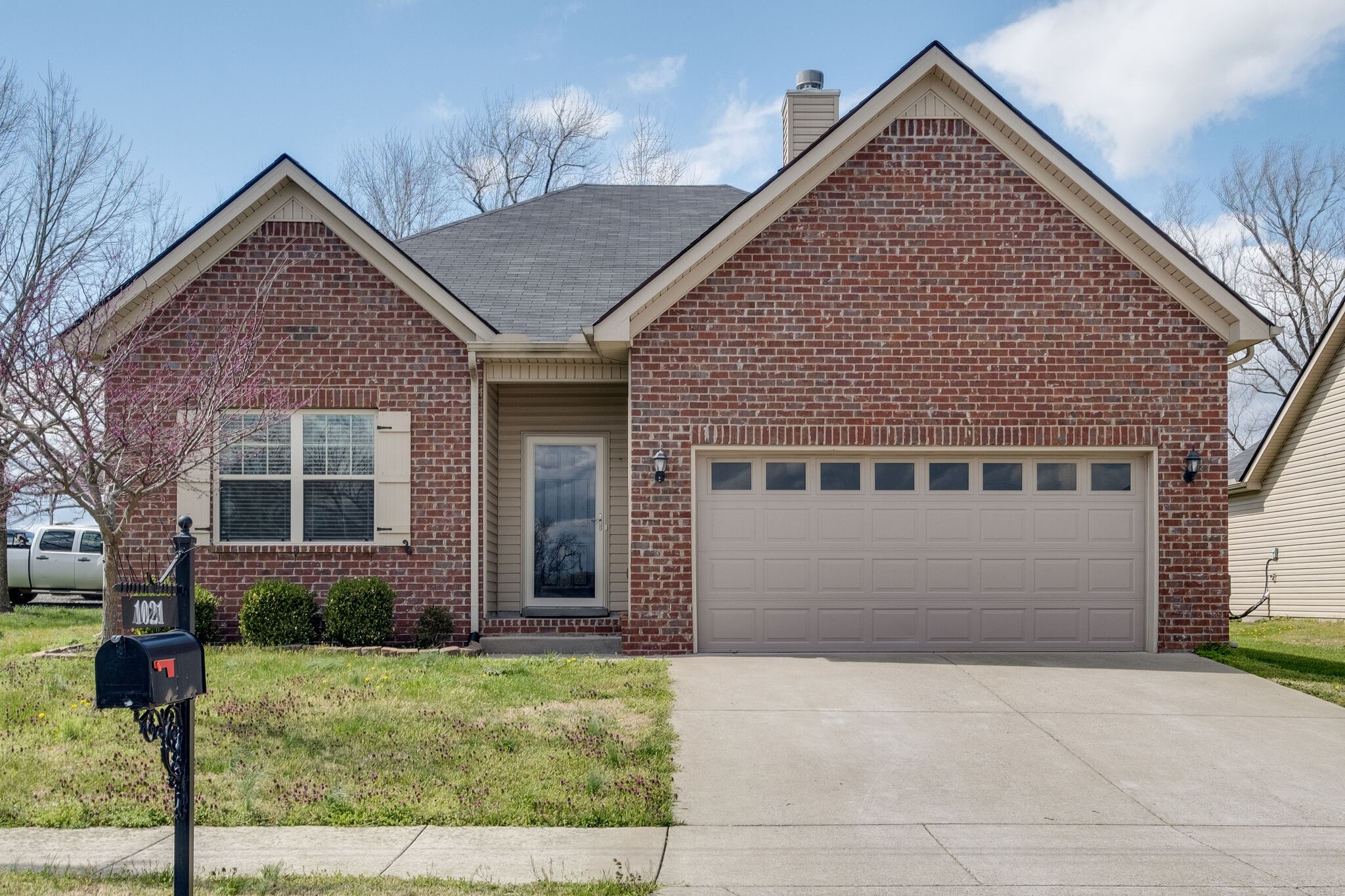 1021 Lindyn Lee Way Property Photo 1