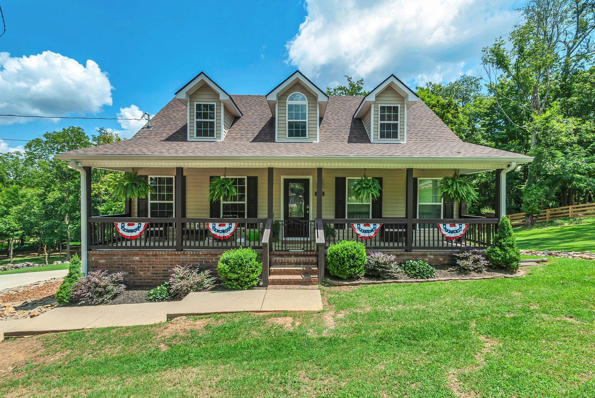 541 Skyline Dr, S Property Photo 1
