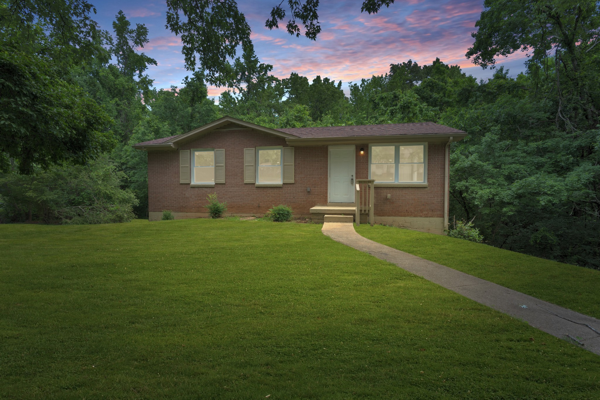 1454 Elm Hill Dr Property Photo 1
