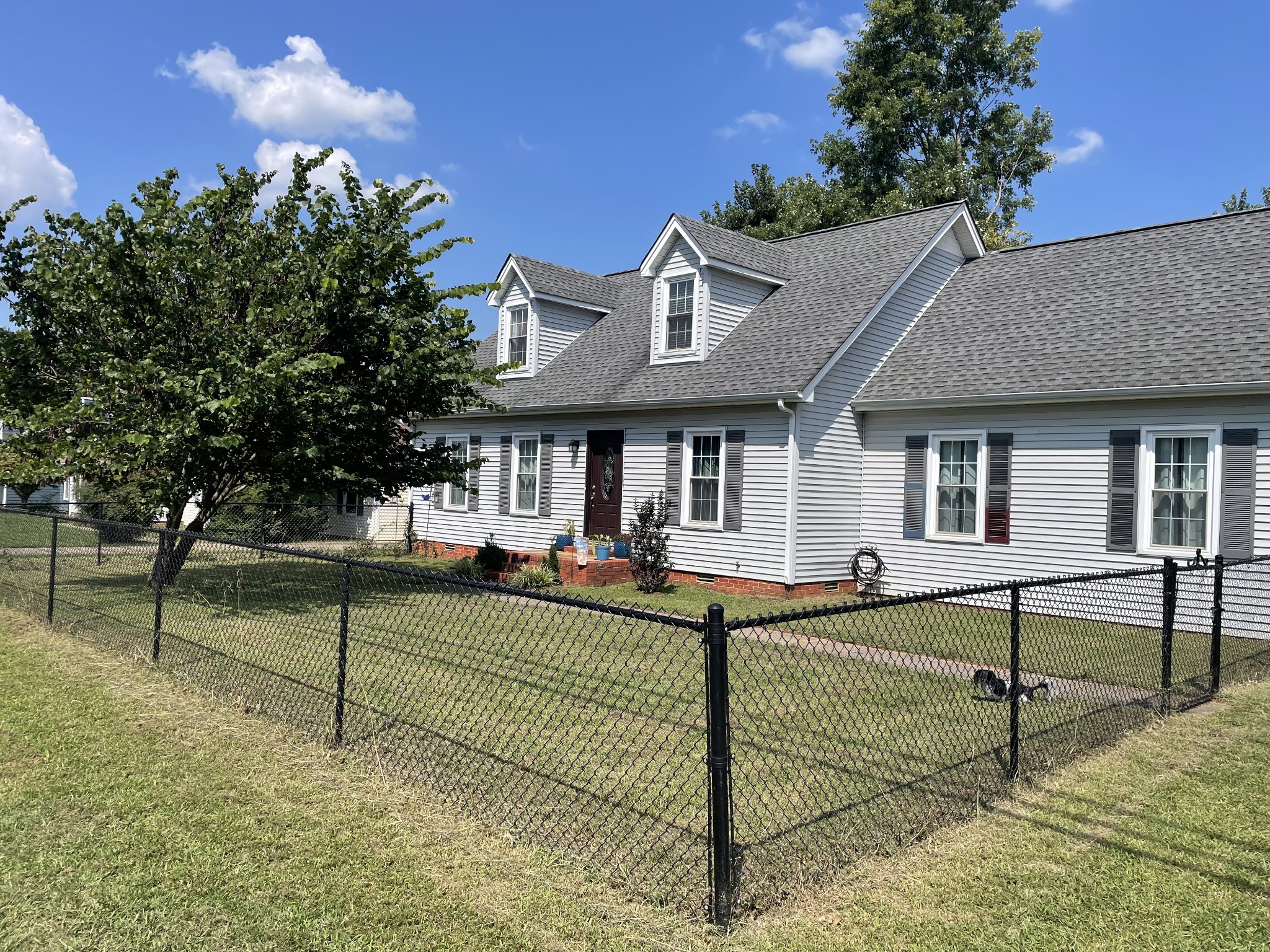 548 Brinkley Rd Property Photo 1