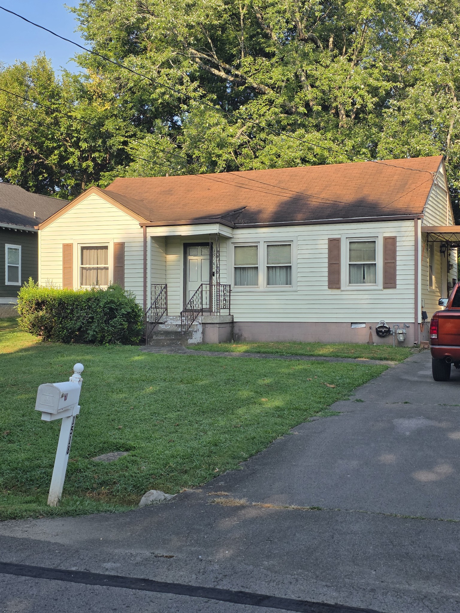 1518 Hayden Dr Property Photo 1