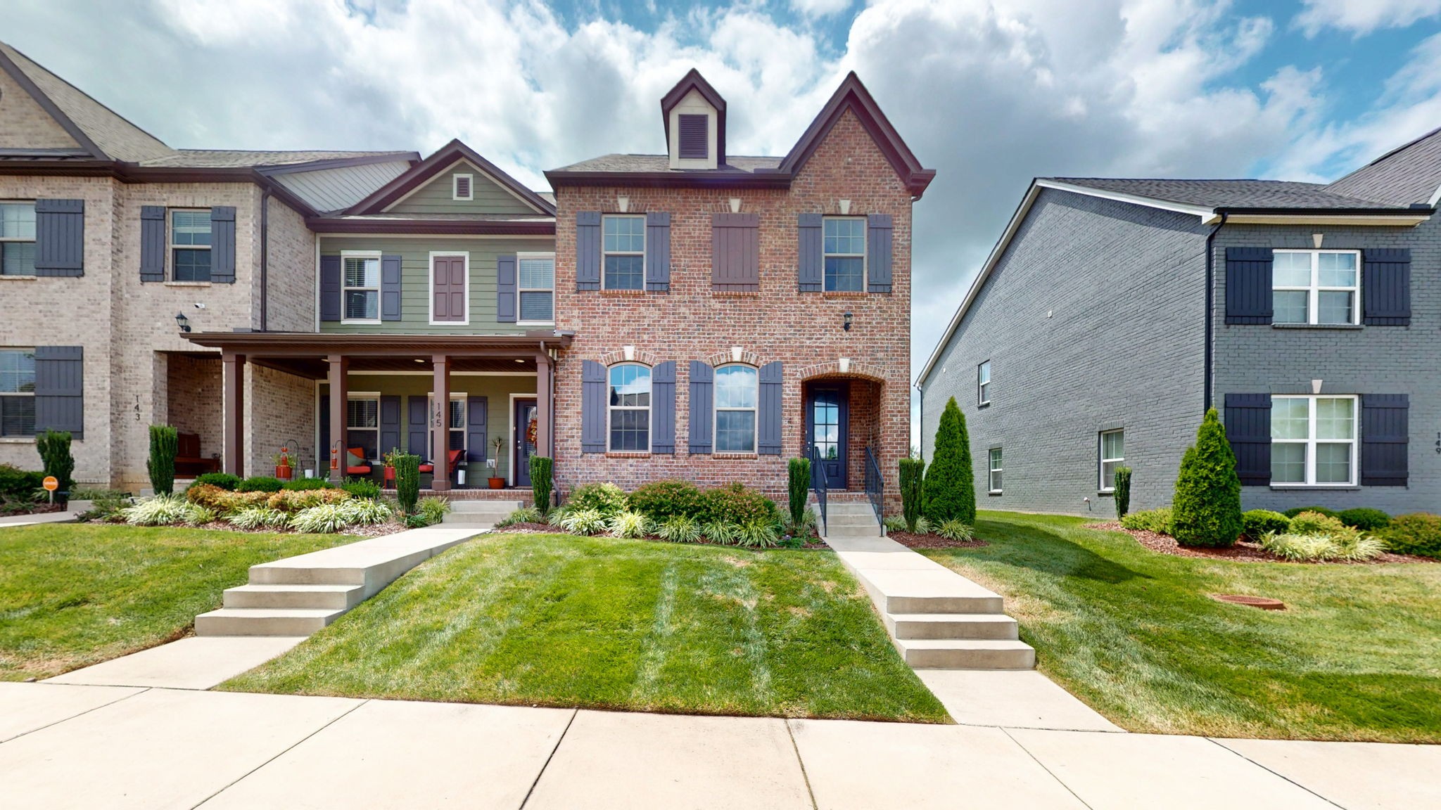 147 Grandstand Blvd Property Photo 1