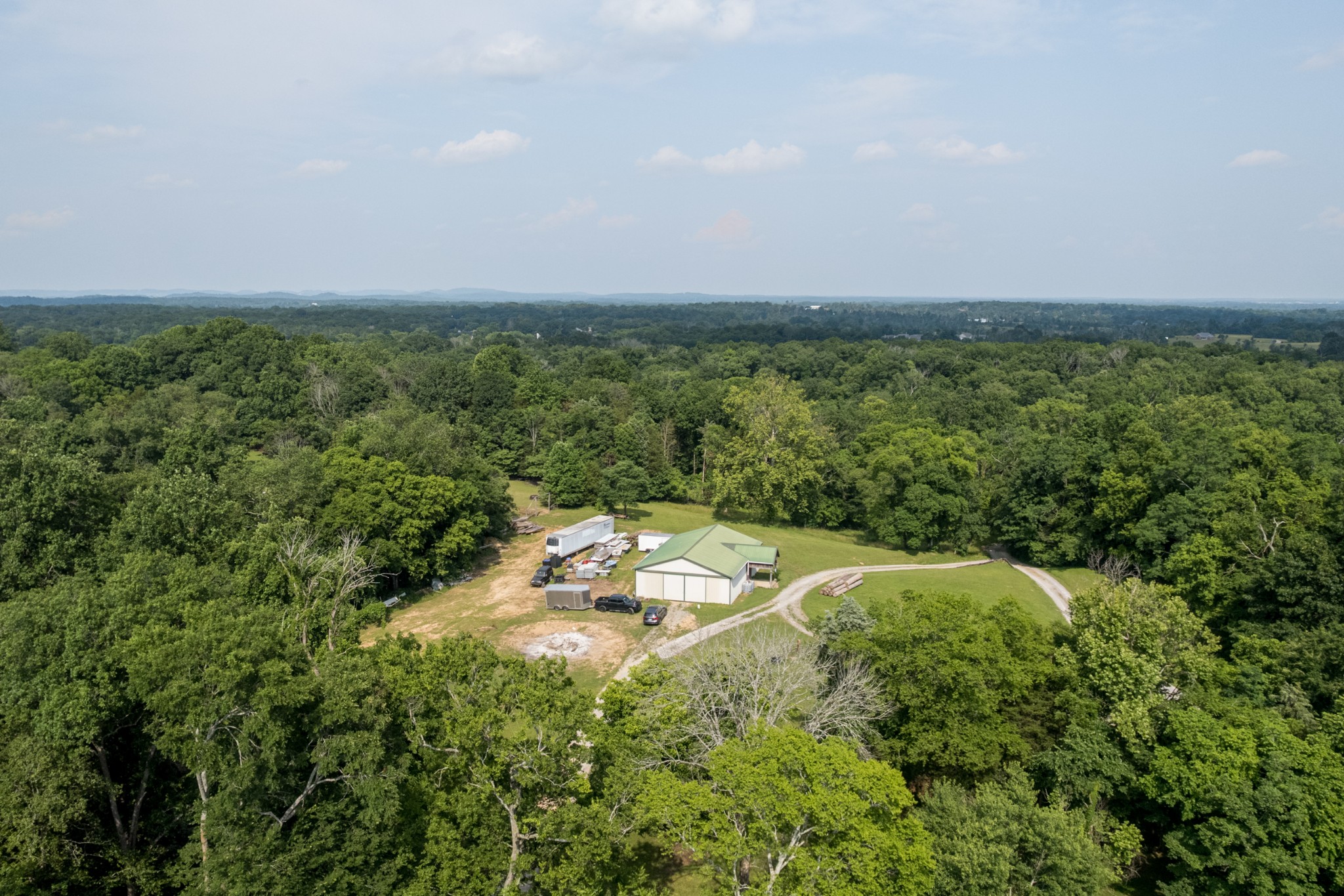 2300 Lee Rd Property Photo 9