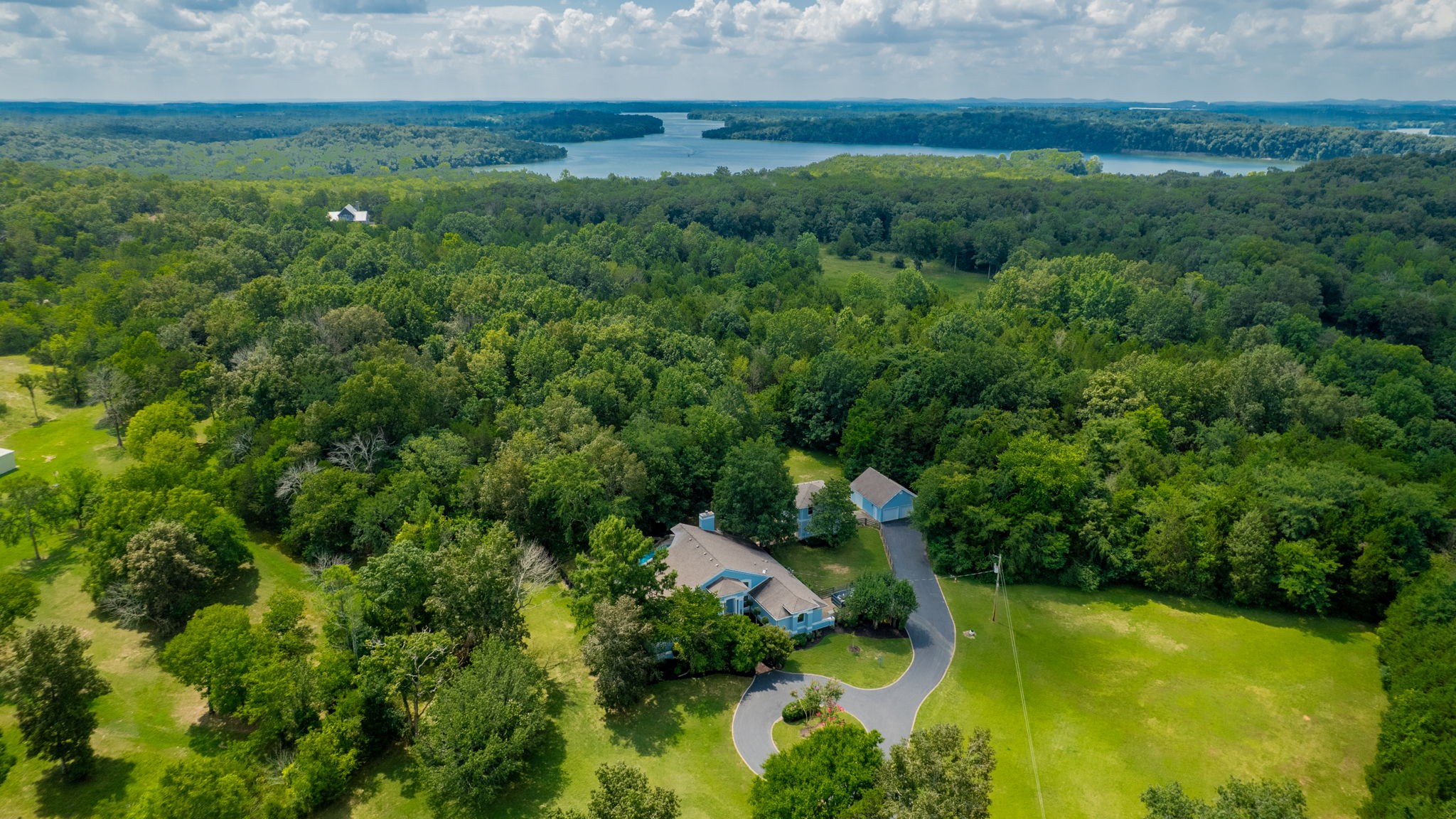 8973 Couchville Pike Property Photo 1