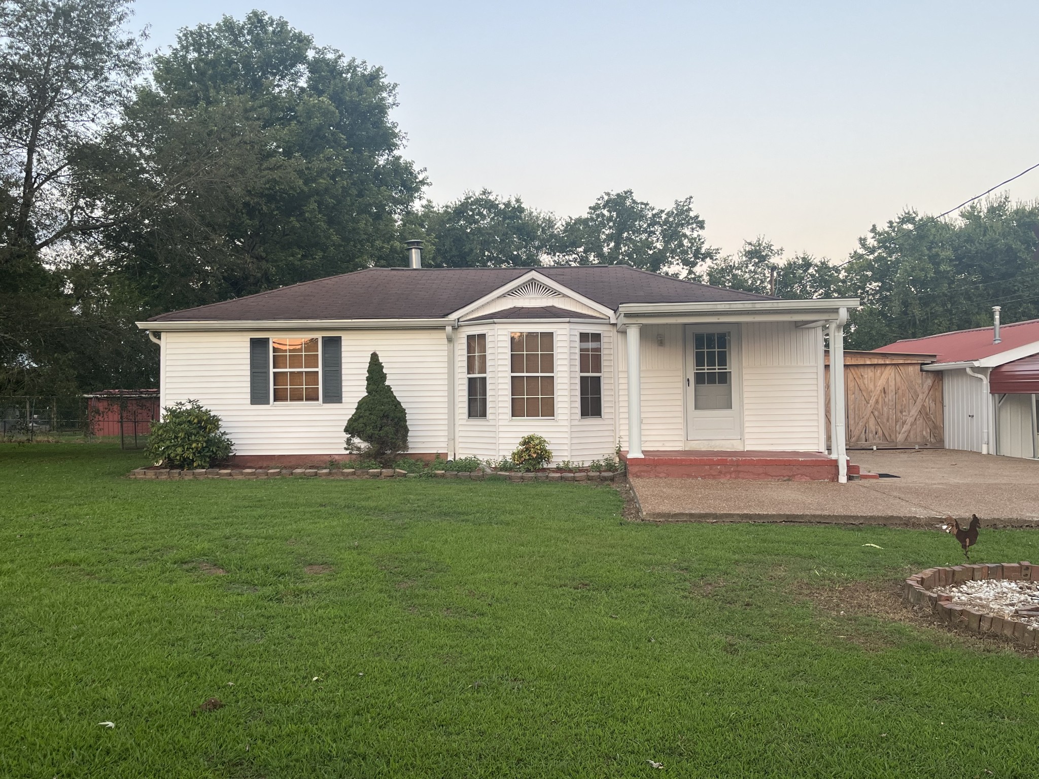 535 Gladeville Rd Property Photo 1