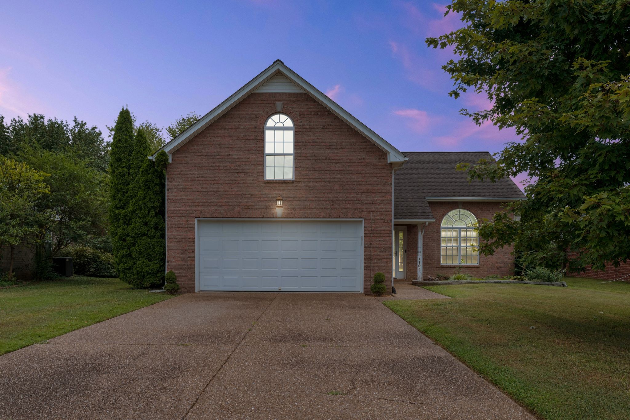 1107 Saddle Creek Dr Property Photo 1