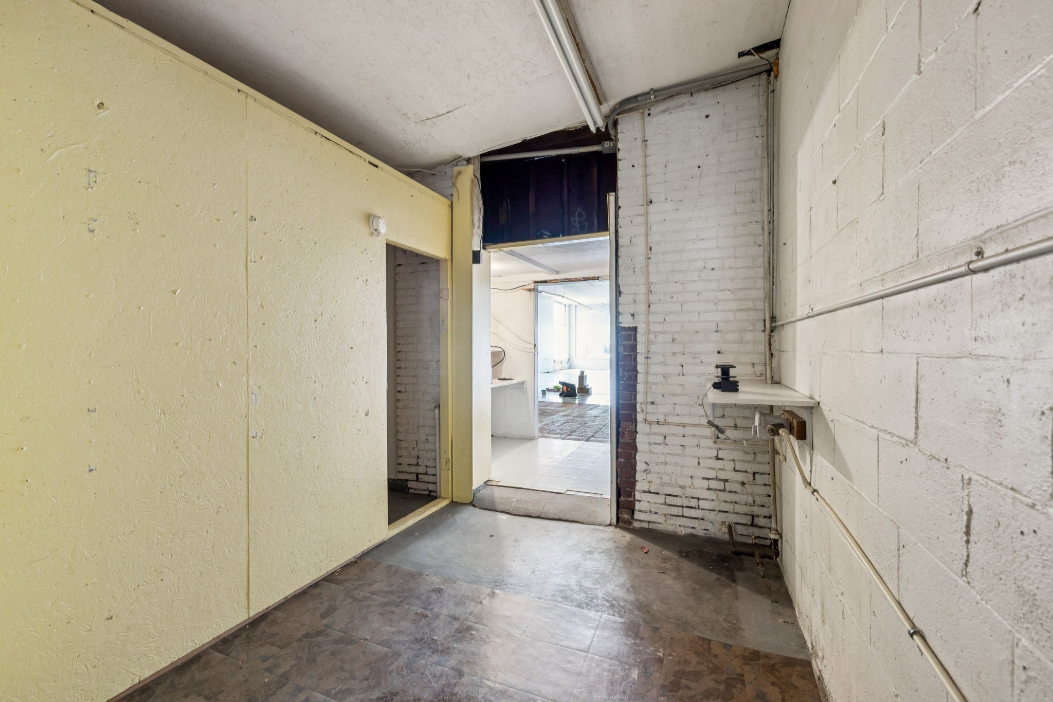 39 E Main St Property Photo 19