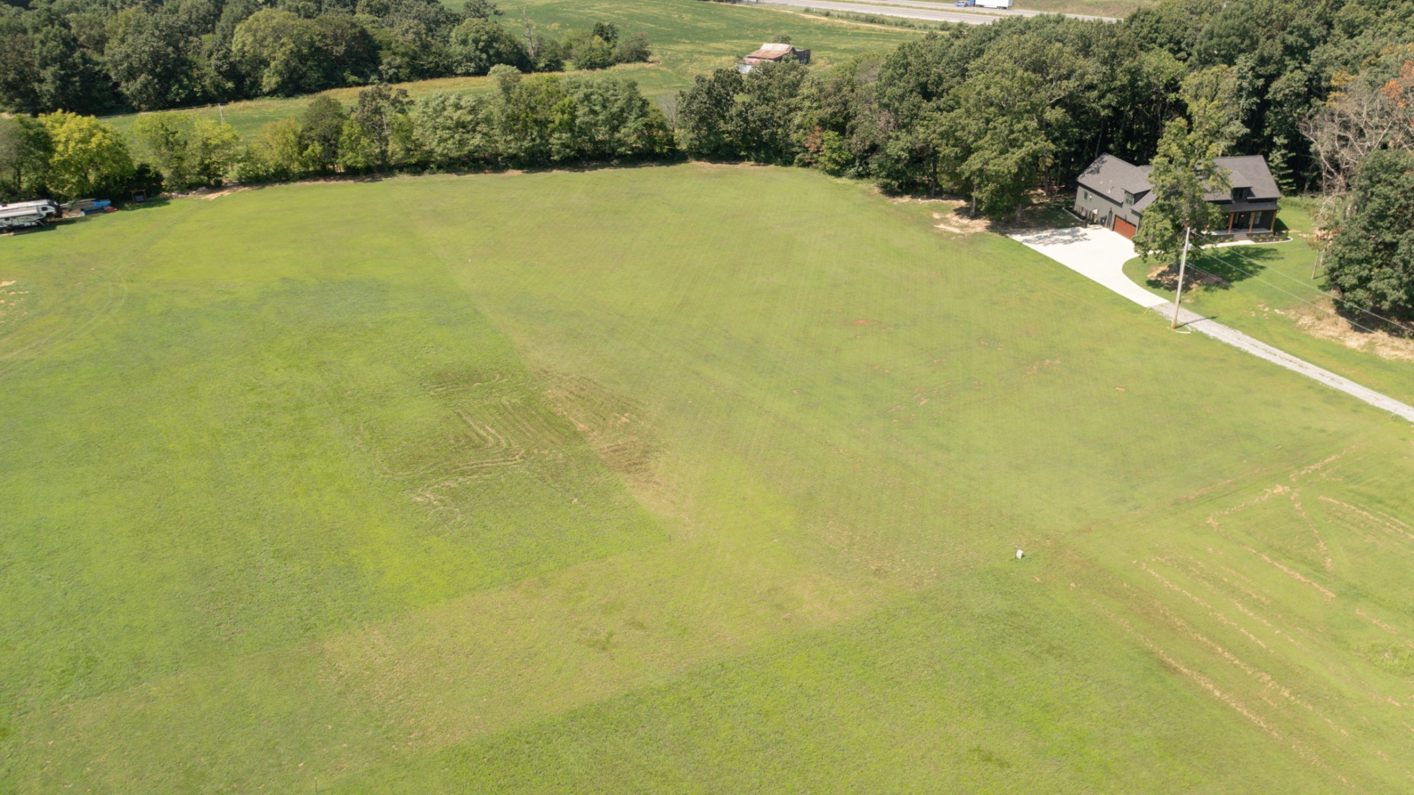 8935 Cedar Grove Rd Property Photo 5