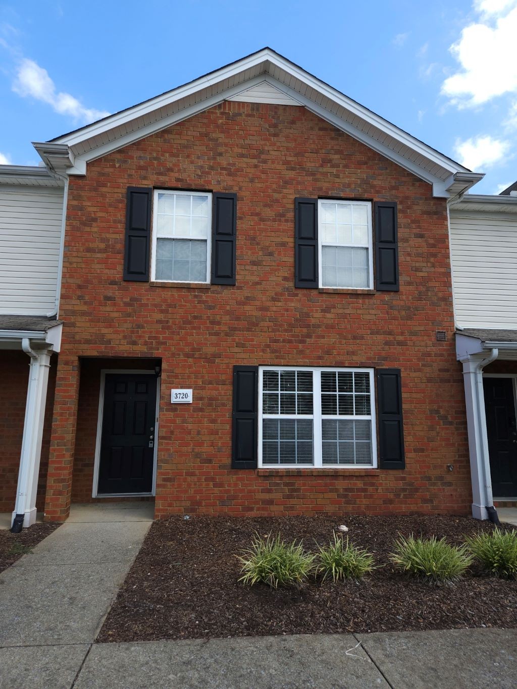 3720 Iron Horse Ct Property Photo 1