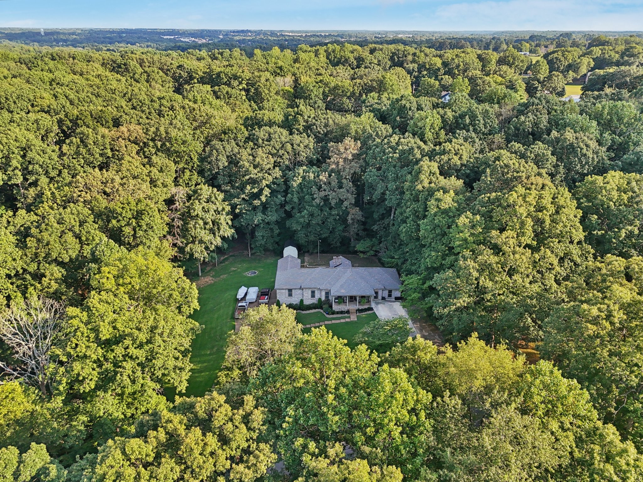 106 Dogwood Ct Property Photo 3