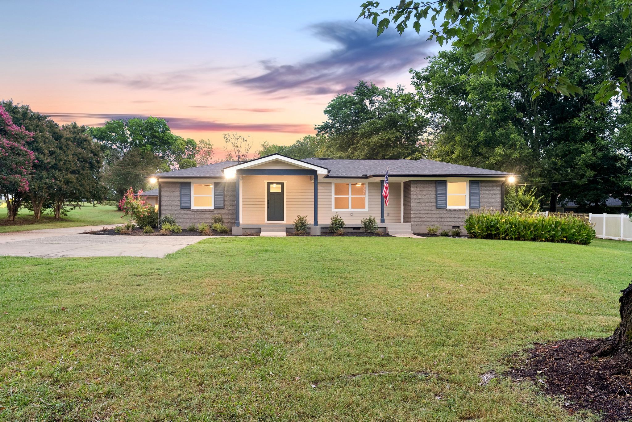 2503 Timwood Dr Property Photo 1