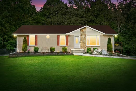 1001 Issac Clifton Rd Property Photo 1