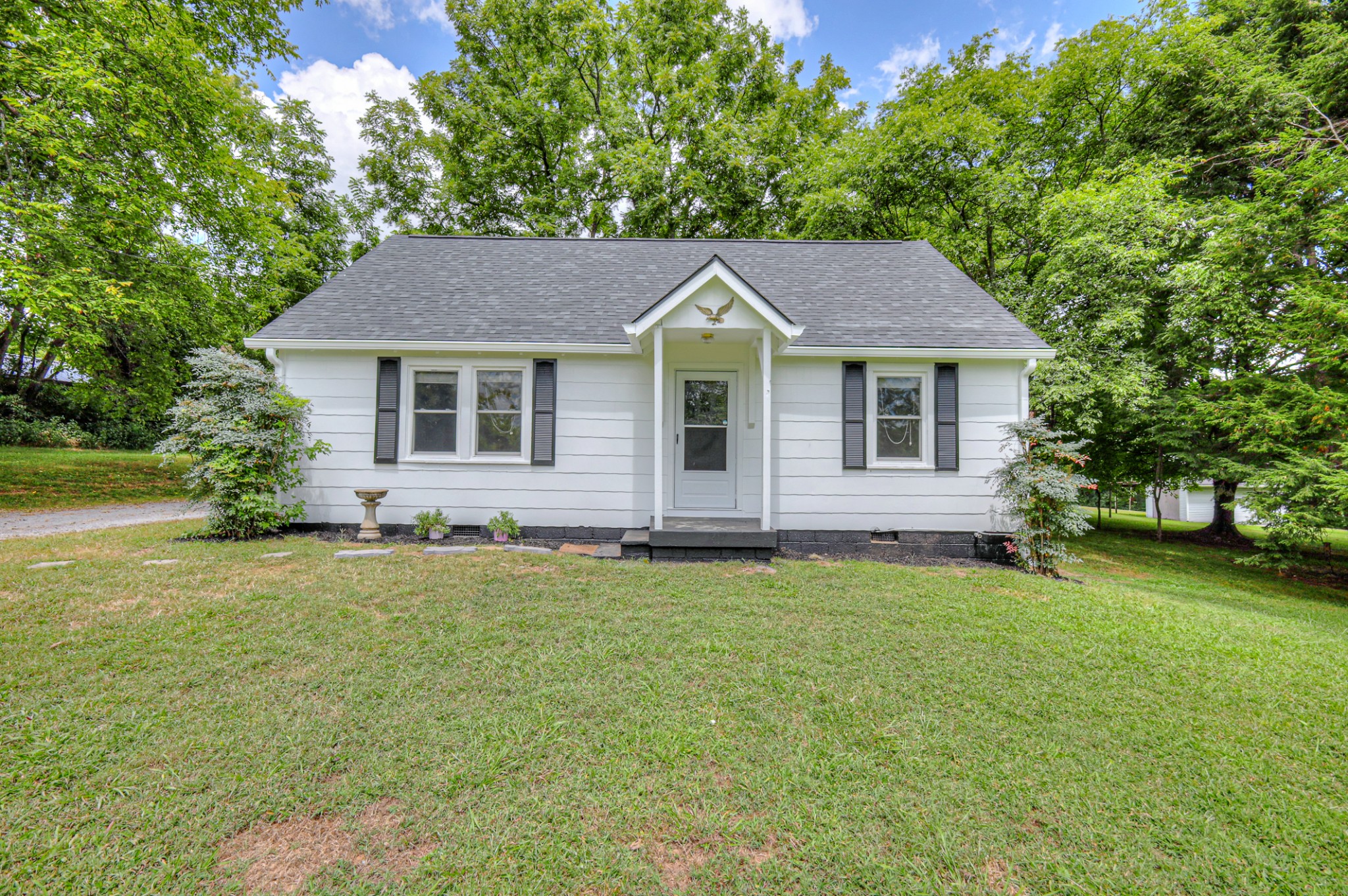 1060 Barnes Rd Property Photo 1