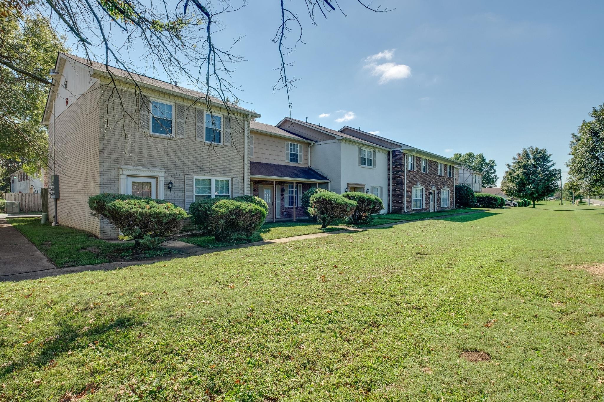 1301 Neelys Bend Rd Property Photo 1