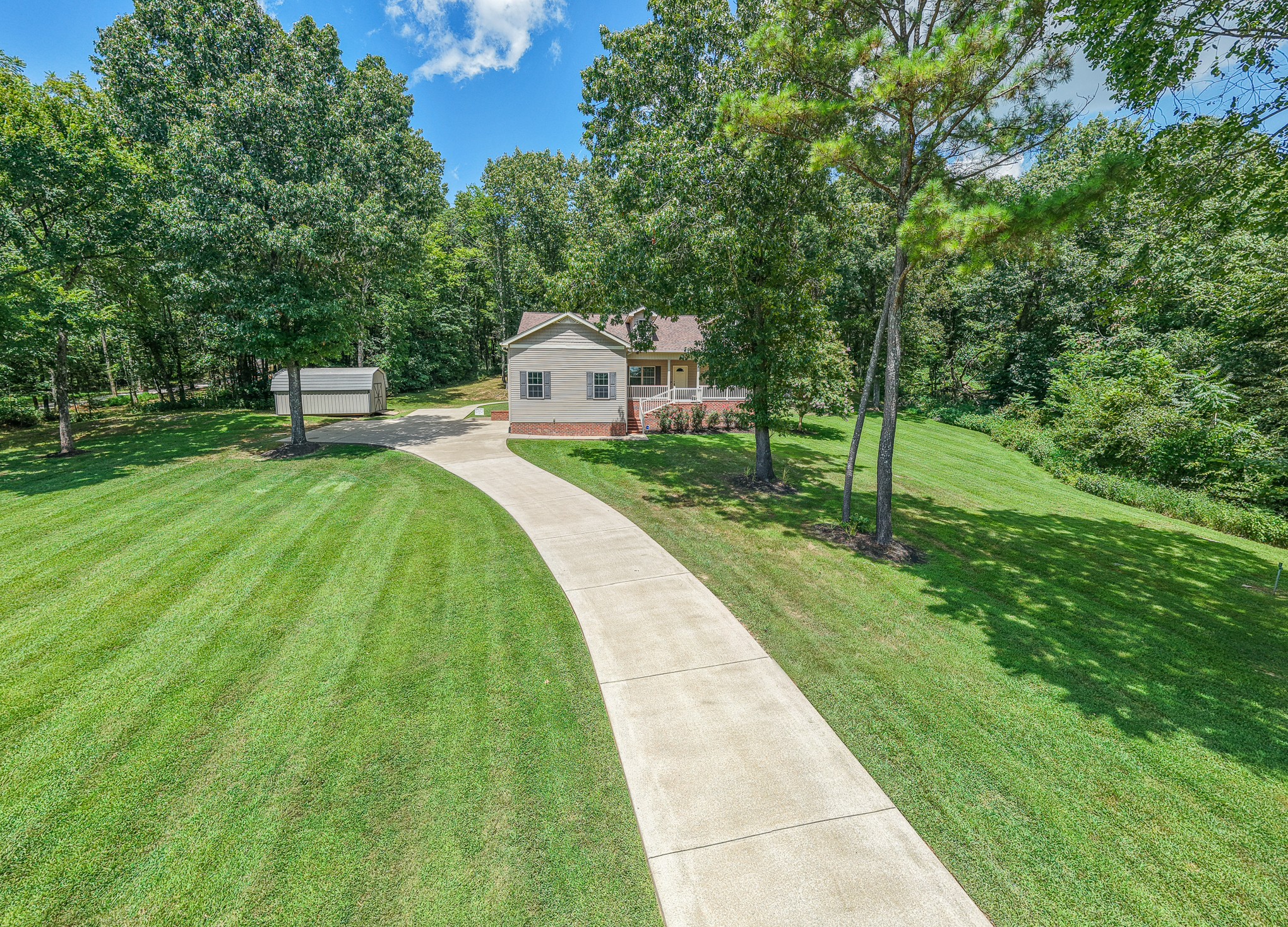 785 Taylorsville Rd Property Photo 1
