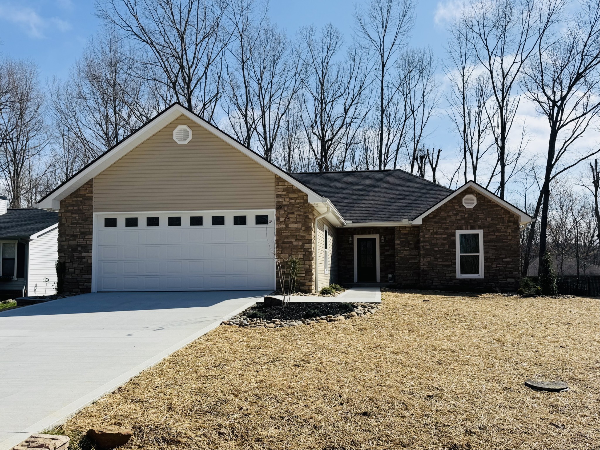 127 Glenwood Dr Property Photo 1