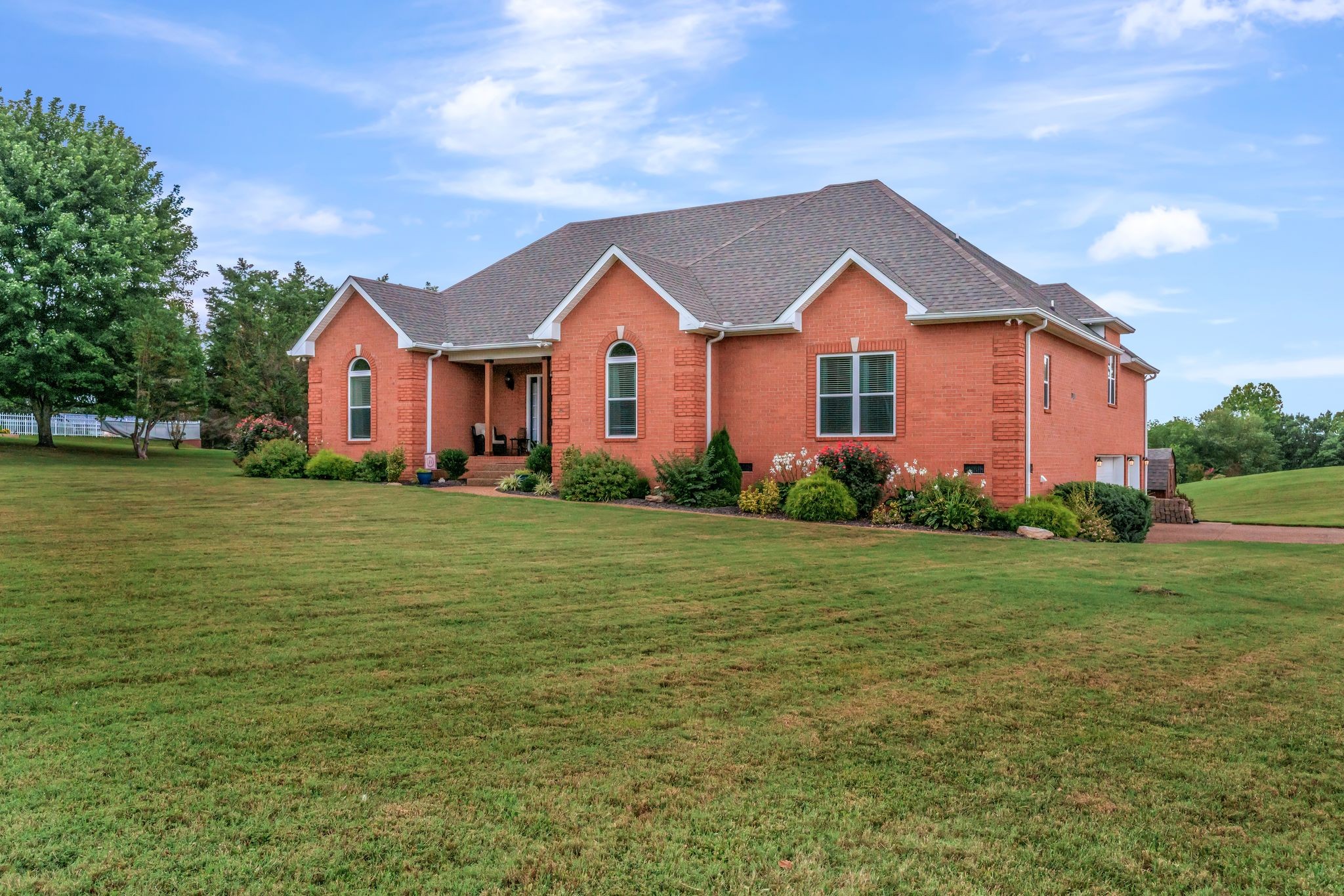 2304 Friendship Dr Property Photo 1