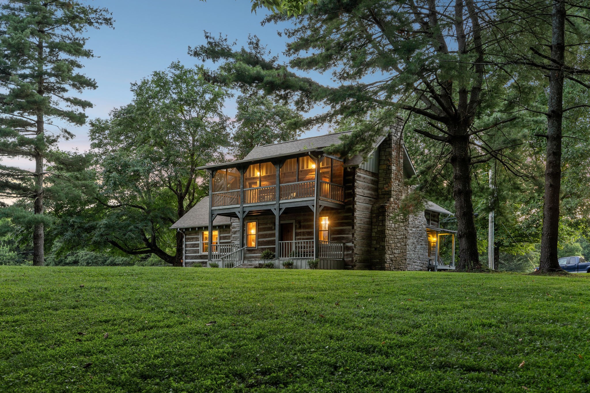 6633 Pinkston Rd Property Photo 1