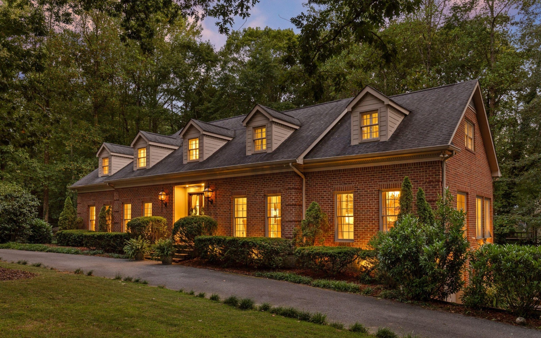 1239 Mountain Brook Circle