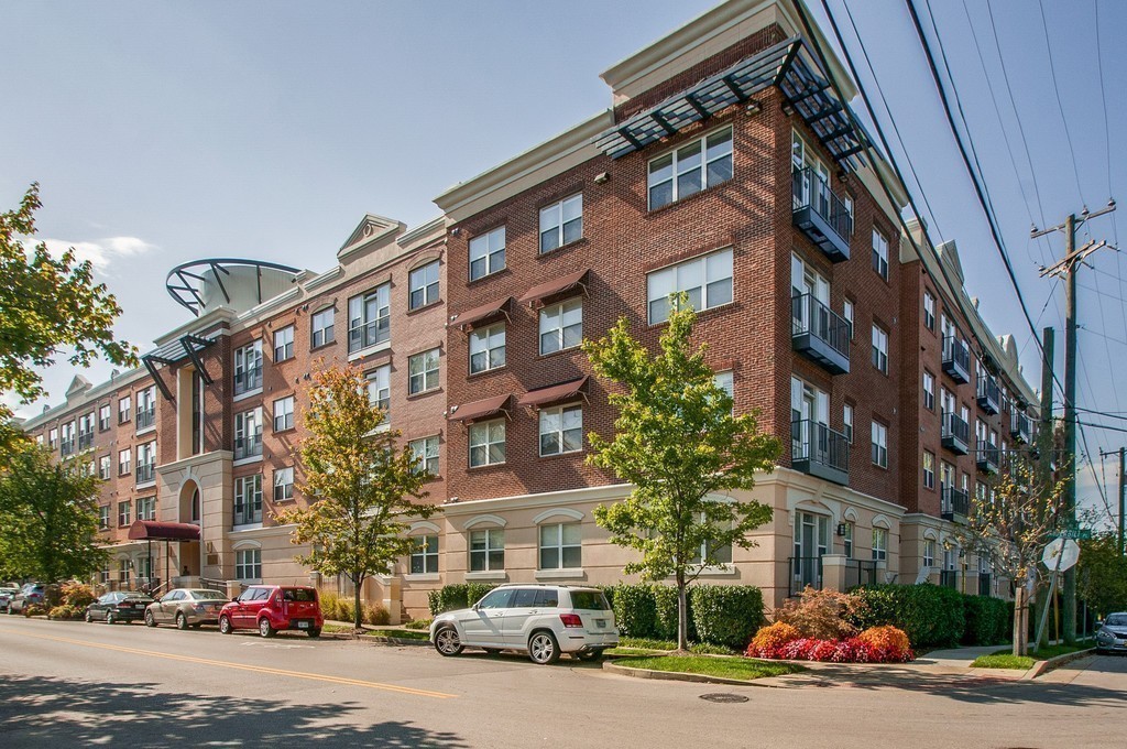 3000 Vanderbilt Pl Property Photo 1