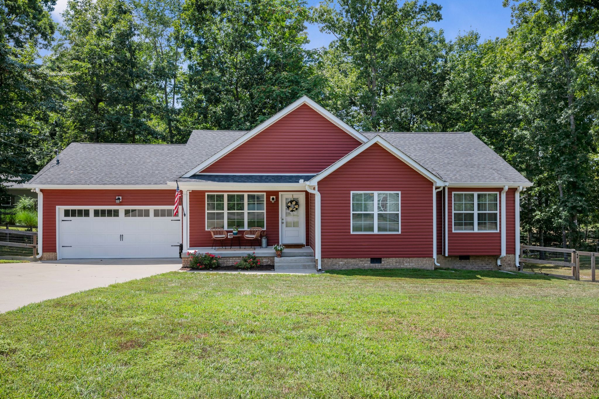 532 Cassie Ln Property Photo 1