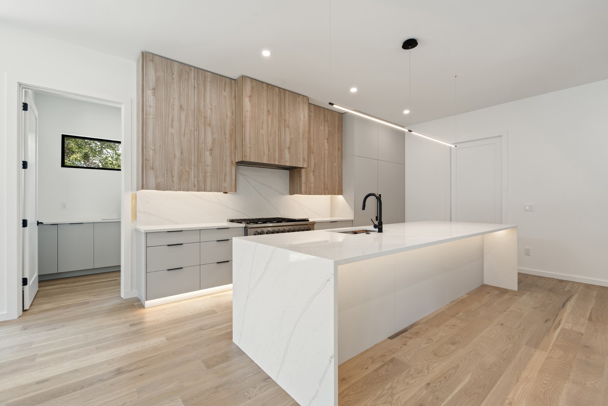 5709 Cloverland Dr Property Photo 6